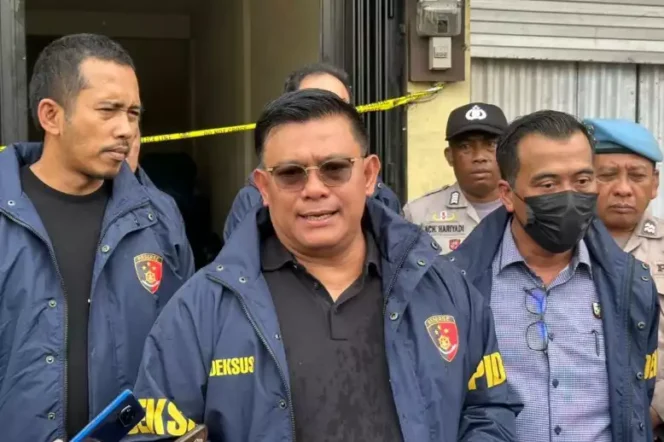 
Polisi Bongkar Penyelundupan Puluhan Ribu iPhone Ilegal di Jakarta