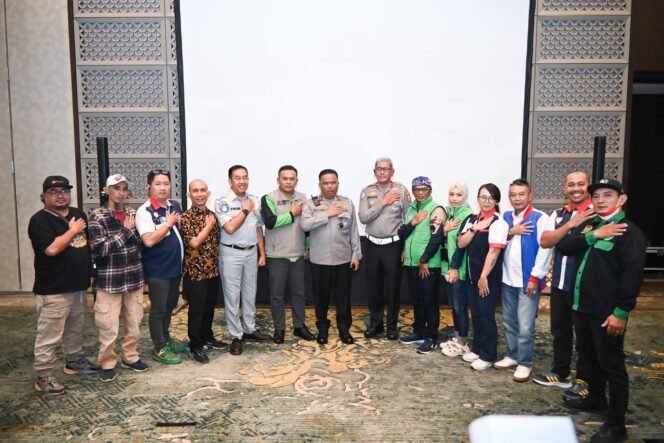 
Photo: Kegiatan ini melibatkan perwakilan pengemudi ojol dari 12 Polda dan berlangsung di sela Rapat Koordinasi (Rakor) Pembina Samsat Tahun Anggaran 2026.(Doc.Ist) 