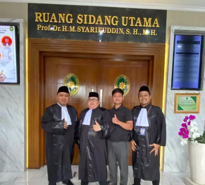 
Pengambilan Sumpah Advokat PERADI RAYA. (Dok: Istimewa)