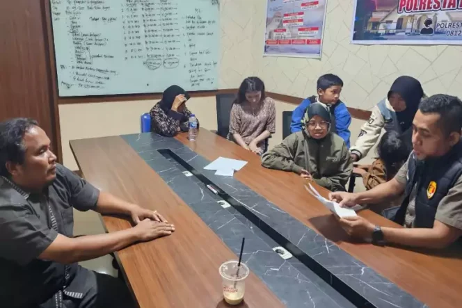 
Eks Finalis Putri Indonesia Riau Diciduk, Diduga Jalankan Praktik Dokter Ilegal. (Dok: Istimewa)
