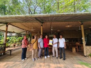 Photo: Tim Program Pengabdian kepada Masyarakat (PKM) Universitas Borobudur kembali melaksanakan kegiatan lanjutan di Desa Cipambuan, Kecamatan Babakan Madang, Kabupaten Bogor,  (Doc.Ist) 