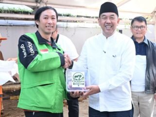 Photo: Dalam momentum Hari Raya Iduladha 1447 Hijriah, PT Jasa Raharja kembali melaksanakan kegiatan kurban. (Doc.Ist) 