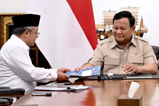 
Prabowo Perkuat Kesejahteraan Guru, Tunjangan Naik dan Beasiswa Diperluas