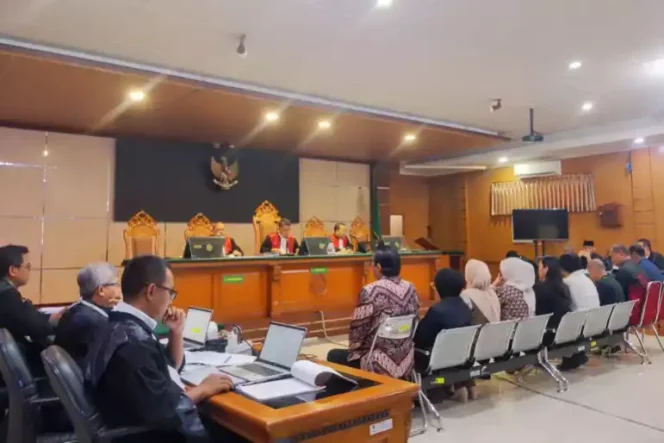 
Sidang Ade Kuswara Memanas, Abah Kunang Minta Perhiasan Sitaan KPK Dikembalikan