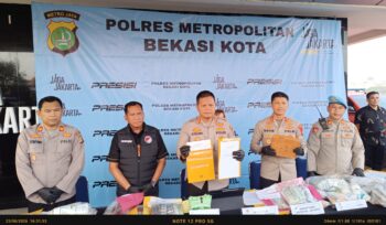 Photo: Kepolisian Resort Metropolitan Bekasi Kota saat gelar konferensi pers kasus peredaran jaringan narkoba lintas daerah (Doc.cam) 
