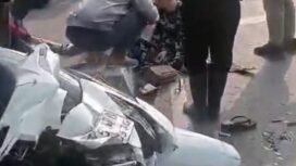 Photo: Sejumlah korban kecelakaan truk kontainer dilokasi bekasi timur (Doc.Ist) 