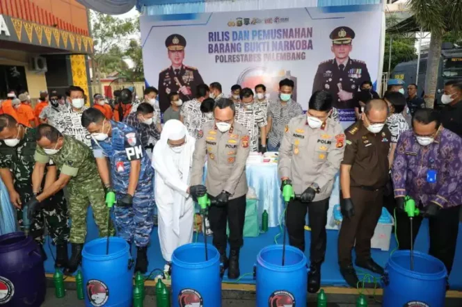 
Polda Sumsel Musnahkan 19,4 Kg Sabu, Kapolda: Tak Ada Ruang bagi Narkoba