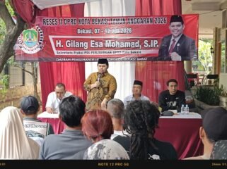 Photo: H. Gilang Esa Muhamad Politisi PDIP kota Bekasi saat reses 2026 (Doc.cam) 