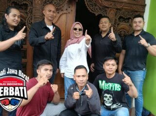 Photo: pengurus provinsi Jawa barat Perbati saat silaturahmi dengan nyimas Sakuntala Dewi (Doc.cam) 