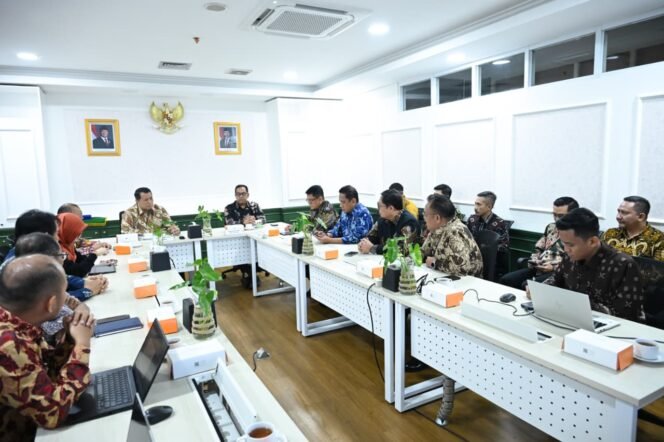 
Jasa Raharja dan Kementerian PANRB Perkuat Koordinasi Tingkatkan Kepatuhan PKB dan SWDKLLJ 