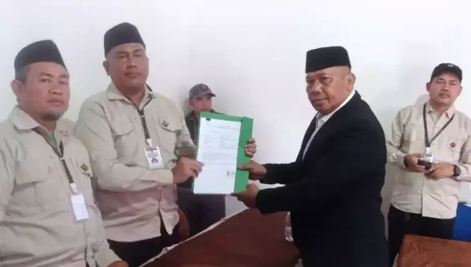 
Petahana Yosep Resmi Daftar Pilkades Lubangbuaya 2026, Target Tuntaskan Program Tertunda