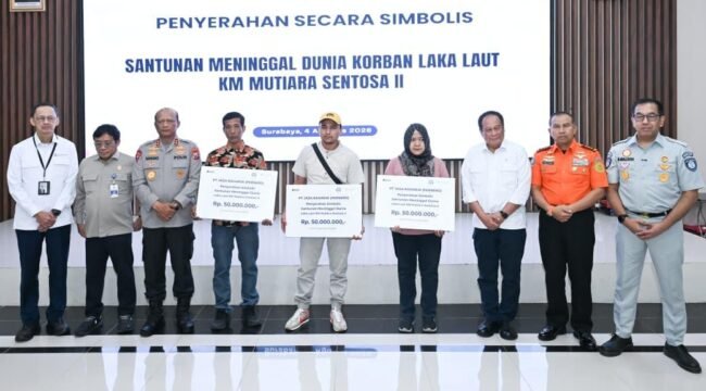 Photo: PT Jasa Raharja serahkan santunan kepada seluruh ahli waris korban KM mutiara sentosa II (Doc.Ist) 