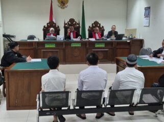 Photo: ON Cikarang saat menggelar sidang kasus dugaan pengeroyokan eks anggota DPRD kabupaten Bekasi (Doc.Ist) 