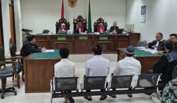 Photo: ON Cikarang saat menggelar sidang kasus dugaan pengeroyokan eks anggota DPRD kabupaten Bekasi (Doc.Ist) 
