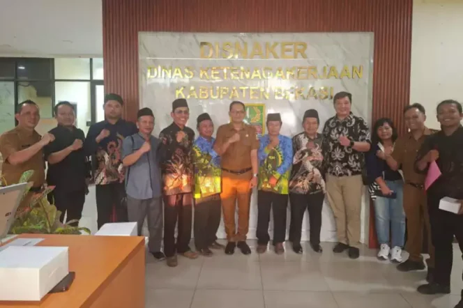 
ICMI Orda Kabupaten Bekasi dan Disnaker Perkuat Sinergi, Bahas Penyerapan Tenaga Kerja Lokal