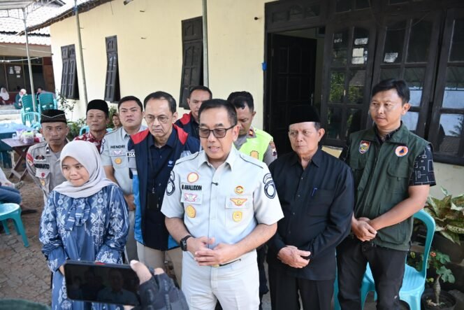 
Photo: PT Jasa Raharja (Persero) terus mempercepat pemenuhan hak korban dan keluarga dalam penanganan insiden KM Virgo Transport 8. (Doc.Ist) 