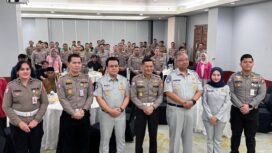 Photo: PT Jasa Raharja (Persero) bersama Korps Lalu Lintas (Korlantas) Polri menyalurkan 50 alat bantu mobilitas bagi penyintas kecelakaan lalu lintas dalam kegiatan Retrospeksi Korban Kecelakaan Lalu Lintas Tahun 2026 (Doc.Ist) 