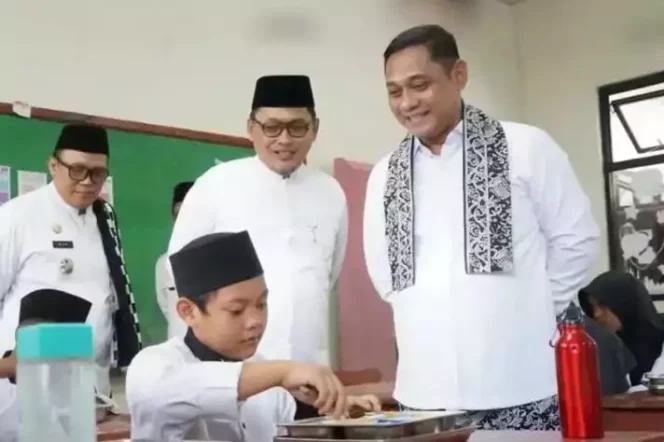
					Disdik Kabupaten Bekasi Dorong Revitalisasi Sekolah Tingkatkan Kualitas Pembelajaran